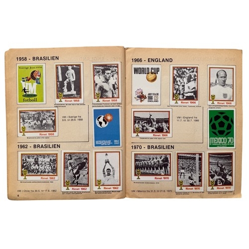 228 - 1974 WEST GERMANY WORLD CUP PANINI STICKER ALBUM, DANISH VERSION, ITEM IS COMPLETE WITH ALL STICKERS... 