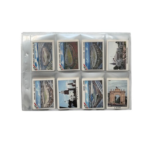 231 - 1986 MEXICO WORLD CUP PANINI STICKER FULL SET, COMPLETE SET OF 427 STICKERS, ALL APPEAR TO BE IN GOO... 