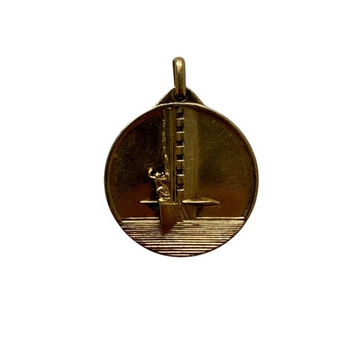 123 - 1930 WORLD CUP 'GOLD' MEDAL, RARE ITEM LIMITED TO VIPs AND DIGNITARIES, INSCRIBED A.U.de.F 1ER CAMPE... 