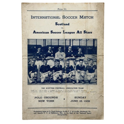 412 - 1939 SCOTLAND VERSUS AMERICAN SOCCER LEAGUE ALL STARS FOOTBALL PROGRAMME, 18/6/1939. CREASING AND ED... 
