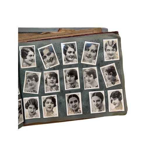5035 - COLLECTION OF VINTAGE STICKER & TRADE CARD ALBUMS, CIGARROS TRINIDAD Y HNO RED ALBUM (COMPLET, SPINE... 