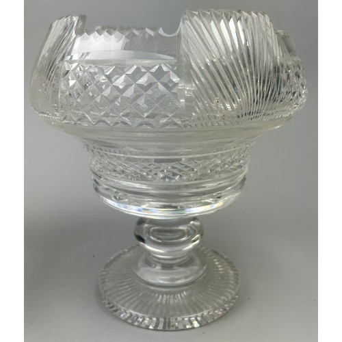 183 - A NEAR PAIR OF 19TH CENTURY IRISH CRYSTAL / CUT GLASS PEDESTAL BOWLS (2)