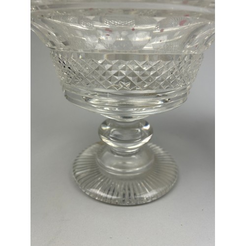 183 - A NEAR PAIR OF 19TH CENTURY IRISH CRYSTAL / CUT GLASS PEDESTAL BOWLS (2)