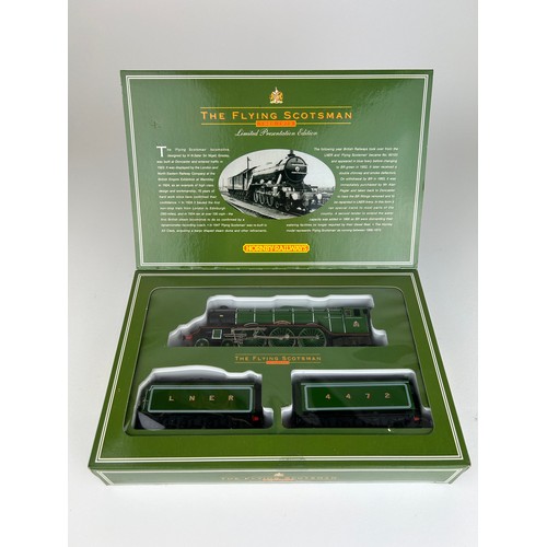 215 - A BOXED HORNBY 'THE FLYING SCOTSMAN' LIMITED PRESENTATION EDITION R.075

**Please note this lot will... 