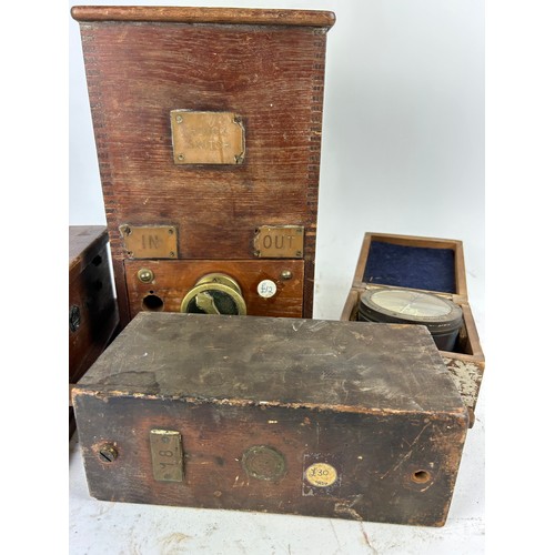 205 - RAILWAYANA: RAILWAY EQUIPMENT, and a cased WW2 era bombsight (4)

**Please note this lot will be ava... 