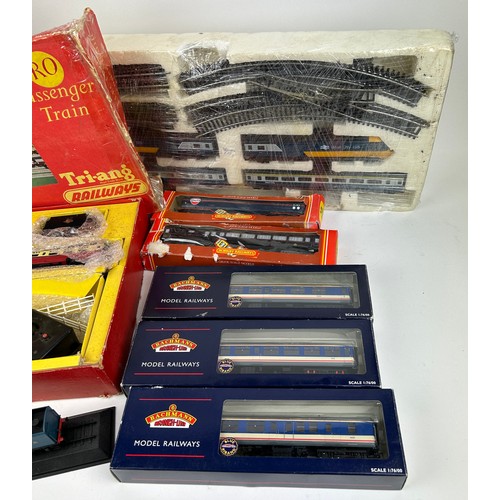 217 - A COLLECTION OF BOXED RAILWAY MODELS TO INCLUDE BACHMANN, HORNBY AND TRIANG (8)

**Please note this ... 