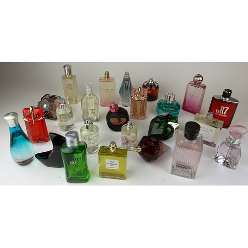 184 - A COLLECTION OF FULL DESIGNER PERFUMES, to include Chanel, Joop, Tommy Hilfiger and more (Qty)

**Pl... 