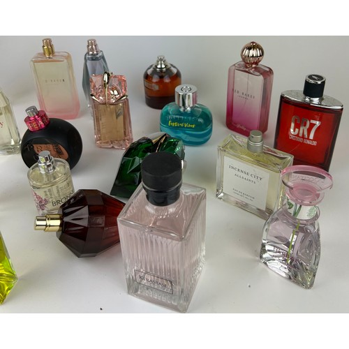 184 - A COLLECTION OF FULL DESIGNER PERFUMES, to include Chanel, Joop, Tommy Hilfiger and more (Qty)

**Pl... 