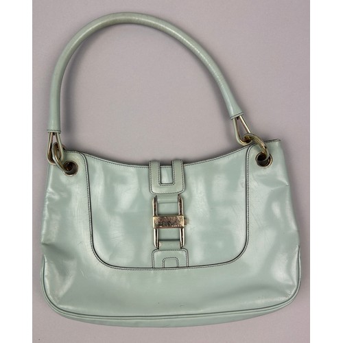 17 - A GUCCI BABY BLUE SHOULDER BAG, with silver coloured hardware 

30cm x 20cm 
Good condition with lig... 