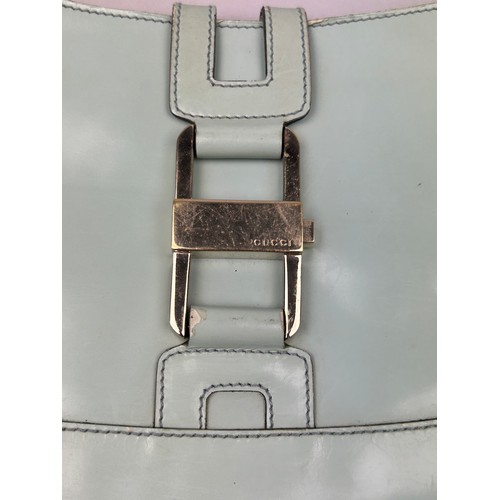 17 - A GUCCI BABY BLUE SHOULDER BAG, with silver coloured hardware 

30cm x 20cm 
Good condition with lig... 