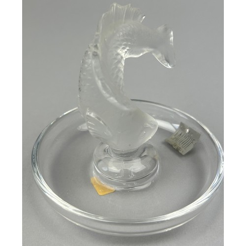 117 - A LALIQUE CRISTAL FRANCE GLASS PIN TRAY WITH FROSTED GLASS MODEL OF A FISH, signed 'Lalique' to base