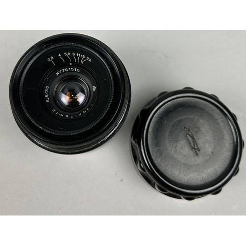 272 - JUPITER 12 35mm. wide angle lens L39 mount in makers bakelite case