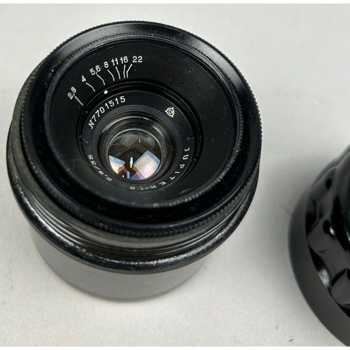 272 - JUPITER 12 35mm. wide angle lens L39 mount in makers bakelite case