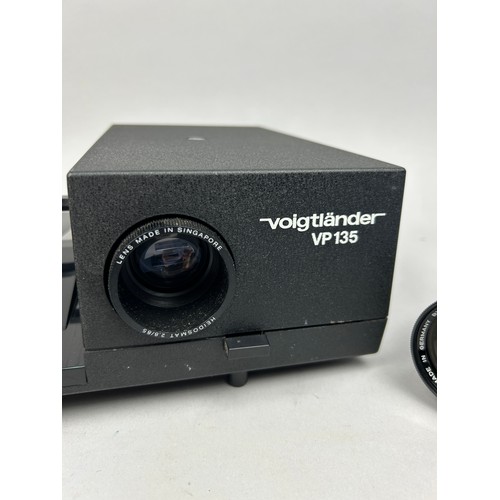 279 - A VOIGTLANDER VP135 Projector with 85 mm lens and VARIO-PROJAR 70-120 lens, along with a VOIGTLANDER... 