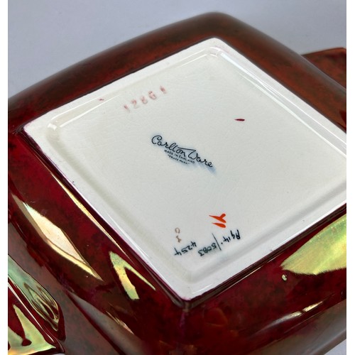 102 - CARLTON WARE SPIDER WEB DESIGN IN ROUGE ROYALE 1930's ART DECO DISH AND VASE, 

Dish 30cm x 23cm 

V... 