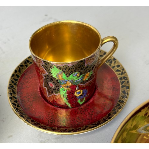 113 - CROWN DEVON LUSTRE BOWLS WITH BUTTERFLY DESIGN ALONG WITH A BIRD OF PARADISE TEA CUP AND SAUCER

Tea... 