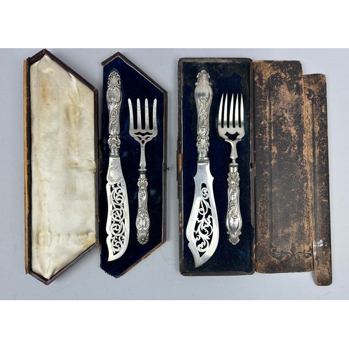 62 - A CASED SET OF VICTORIAN SILVER FISH SERVERS BY AARON HADFIELD, SHEFFIELD, along with another set un... 