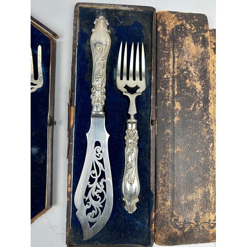 62 - A CASED SET OF VICTORIAN SILVER FISH SERVERS BY AARON HADFIELD, SHEFFIELD, along with another set un... 