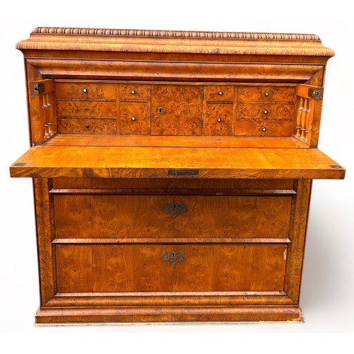 186 - AN EARLY 19TH CENTURY BIEDERMEIER BUREAU POSSIBLY SWEDISH, 

The first drawer opening to reveal a hi... 