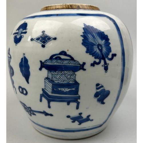 81 - A CHINESE PORCELAIN KANGXI JAR AND COVER, 

Qing dynasty, Kangxi reign (1662-1772) blue and white wi... 