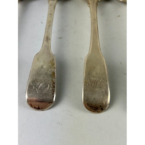 66 - A SET OF SIXTEEN SILVER SPOONS, to include six serving spoons, tablespoons and teaspoons 

Weight 72... 