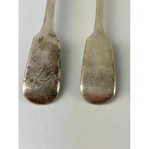 66 - A SET OF SIXTEEN SILVER SPOONS, to include six serving spoons, tablespoons and teaspoons 

Weight 72... 