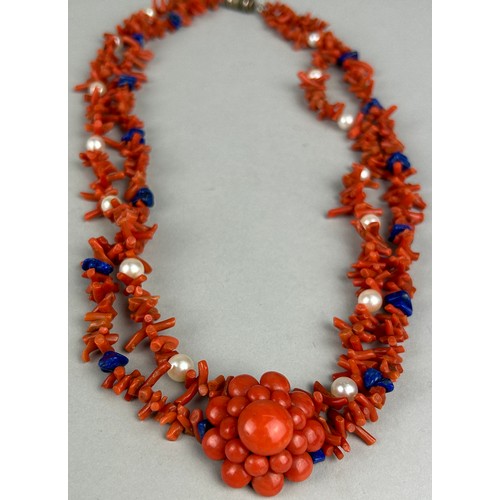 10 - A CORAL, LAPIZ LAZULI AND CULTURED PEARL NECKLACE WITH FLORAL SHAPED CENTREPIECES AND SILVER CLASP.
... 