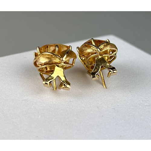 6 - A CUSTOM MADE SET CONSISTING OF A GOLD BROOCH, RING AND TWO EARRINGS IN 14CT GOLD, The 14ct gold ear... 