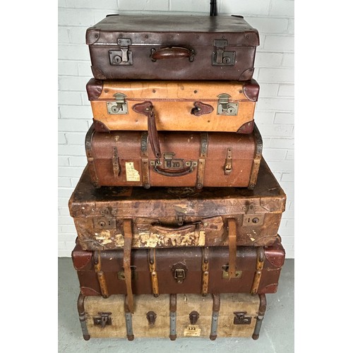 514 - A COLLECTION OF SIX ANTIQUE SUITCASES AND TRUNKS OF VARYING SIZES (6)