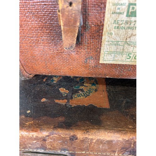 514 - A COLLECTION OF SIX ANTIQUE SUITCASES AND TRUNKS OF VARYING SIZES (6)