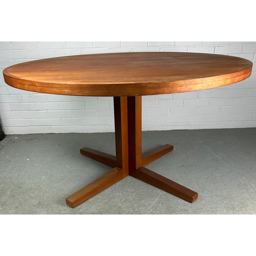 496 - A HELTBORG MOBLER TEAK CIRCULAR EXTENDING DINING TABLE WITH TWO EXTRA LEAVES