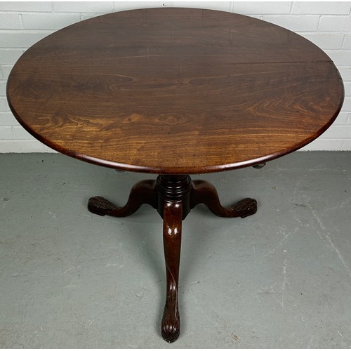 451 - A 19TH CENTURY TILT TOP TABLE ON TURNED COLUMN AND THREE LEGS