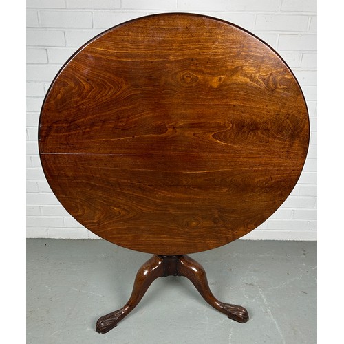 451 - A 19TH CENTURY TILT TOP TABLE ON TURNED COLUMN AND THREE LEGS