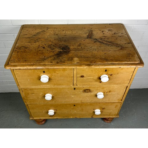 461 - A PINE CHEST OF DRAWERS, TWO SHORT DRAWERS OVER TWO LONG DRAWERS, RAISED ON FOUR TURNED LEGS, 

85cm... 