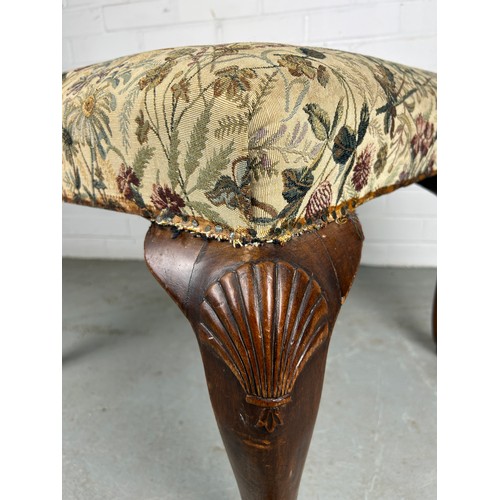 460 - A GEORGIAN DESIGN FOOTSTOOL, with floral upholstery, 65cm w x 57cm d x 45cm h


Used condition, with... 