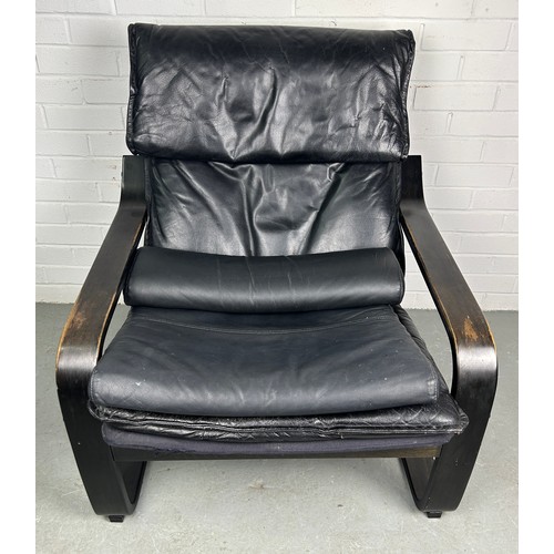 499 - A MID CENTURY LEATHER UPHOLSTERED 'S-BEND' CHAIR 

90cm x 78cm x 75cm