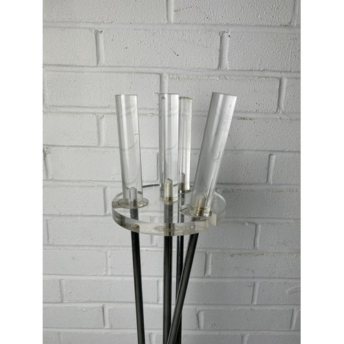 532 - A CHROME AND PLASTIC FIRE STAND WITH FIRE EQUIPMENT (4)