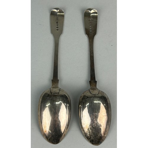 28 - A PAIR OF VICTORIAN SILVER SERVING SPOONS MARKED FOR ROBERT WALLIS, 

Total weight: 136gms