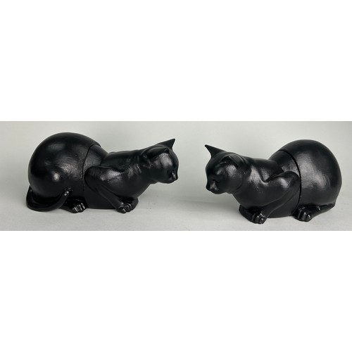 481 - A PAIR OF CAT BOOKENDS (2)