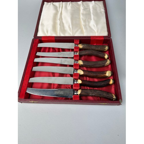 56 - A SILVER PLATED AND MOTHER OF PEARL CUTLERY SET CONSISTING OF TWELVE FORKS AND TEN KNIVES, 

Total w... 