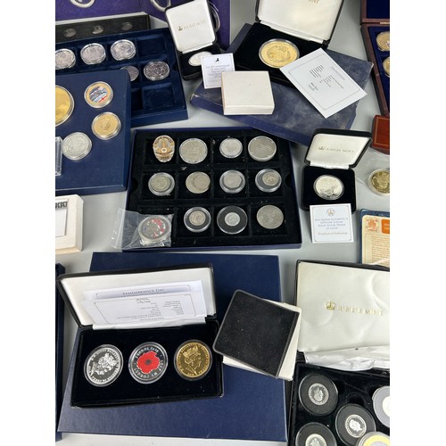 109 - A LARGE COLLECTION OF QEII SILVER PROOF AND GOLD PLATED PROOF COINS FOR JUBILEES AND OTHER MEMORIALS... 