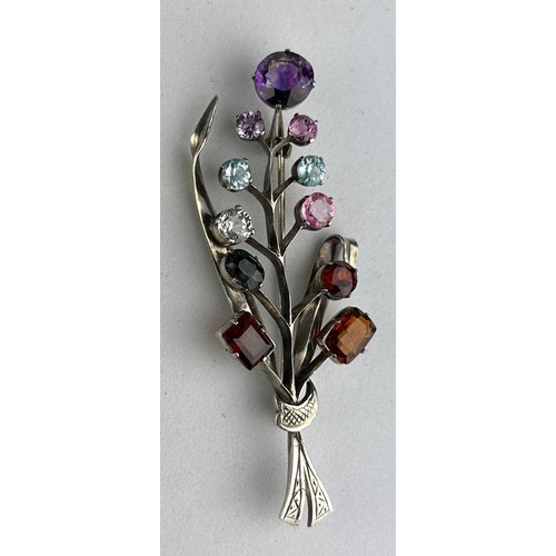 61 - A SILVER AND GEM BROOCH IN THE FORM OF A LEAF, 

Weight: 8.8gms