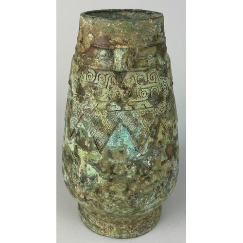 7 - A CHINESE ARCHAIC STYLE BRONZE VERDIGRIS ARROW VASE