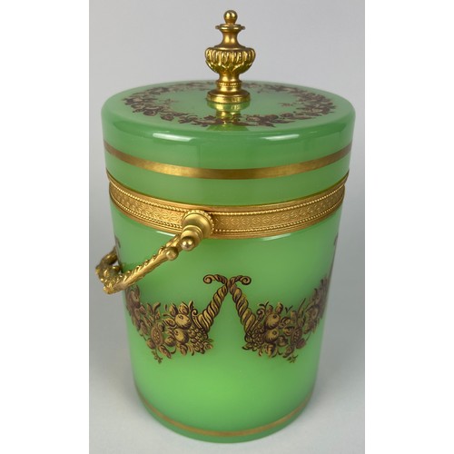 325 - AN ITALIAN MURANO GLASS ICE BUCKET WITH GILT BRASS MOUNTS AND HANDLES, 

22cm x 12cm 

Retailed by '... 