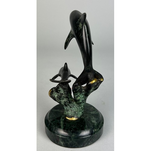 381 - A BRONZE SCULPTURAL GROUP OF TWO DOLPHINS ON A MARBLE STAND, 

14cm H