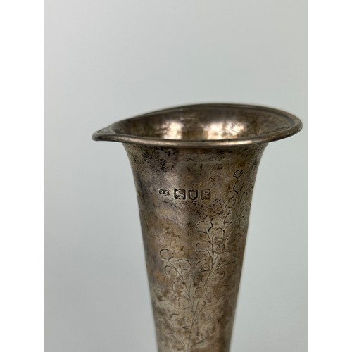 142 - A PAIR OF SILVER POSY VASES MARKED RS ROBERT STEBBINGS,

Weight: 204gms