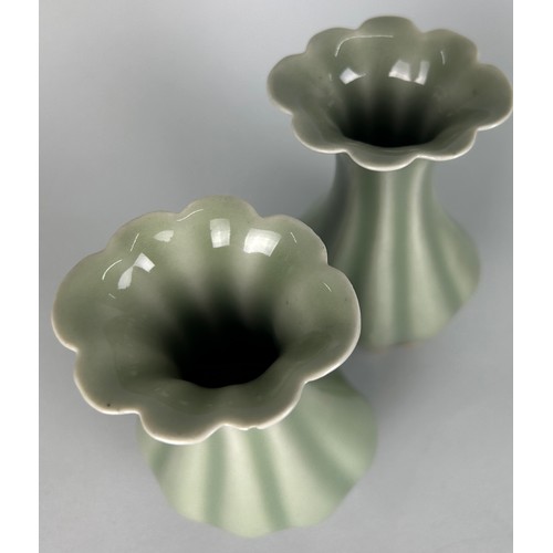 48 - A PAIR OF CELADON YUHUCHUN SHAPED VASES, 

20th Century. 

15cm H each.