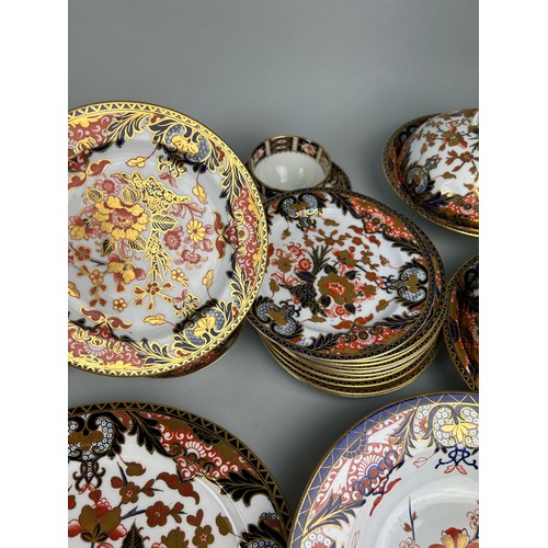 362 - A LARGE COLLECTION OF ROYAL CROWN DERBY,

To include two round lidded dishes, eleven side plates, tw... 