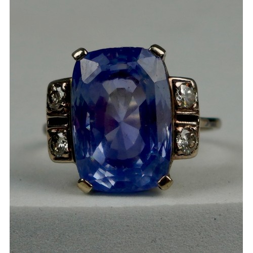 163 - A 15.76CT SAPPHIRE, DIAMOND AND 18CT WHITE GOLD RING, 

Weight 6.6gms 

With certificate from Gemmol... 