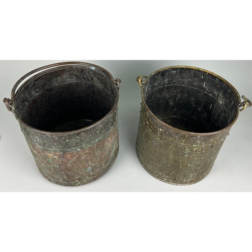 512 - A PAIR OF BRASS COAL BUCKETS

36cm x 30cm